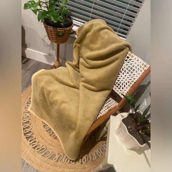 Vintage 70s Blanket in Gold/Tan Germany Bruckmühl 71”/56